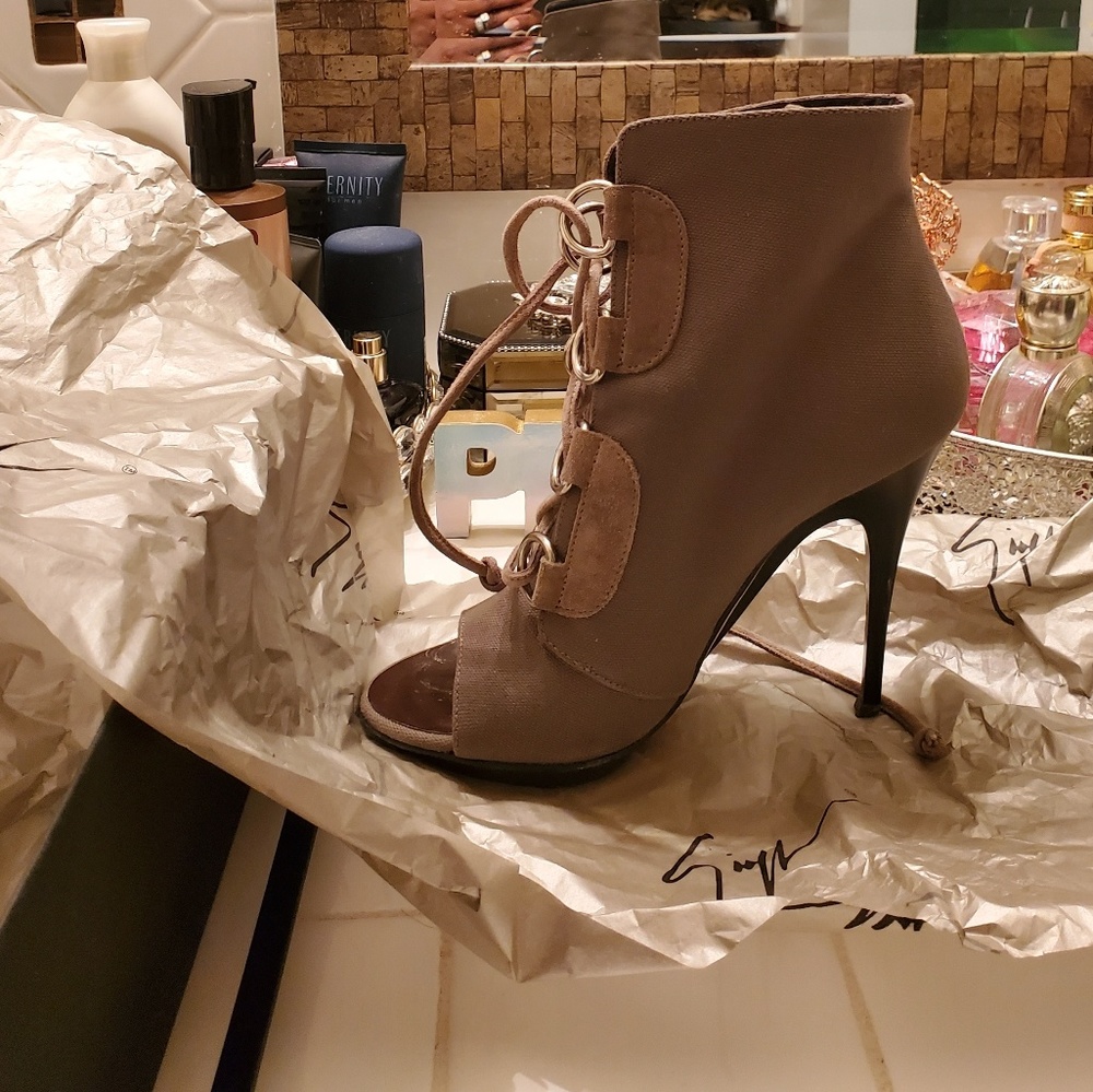 Giuseppe Booties